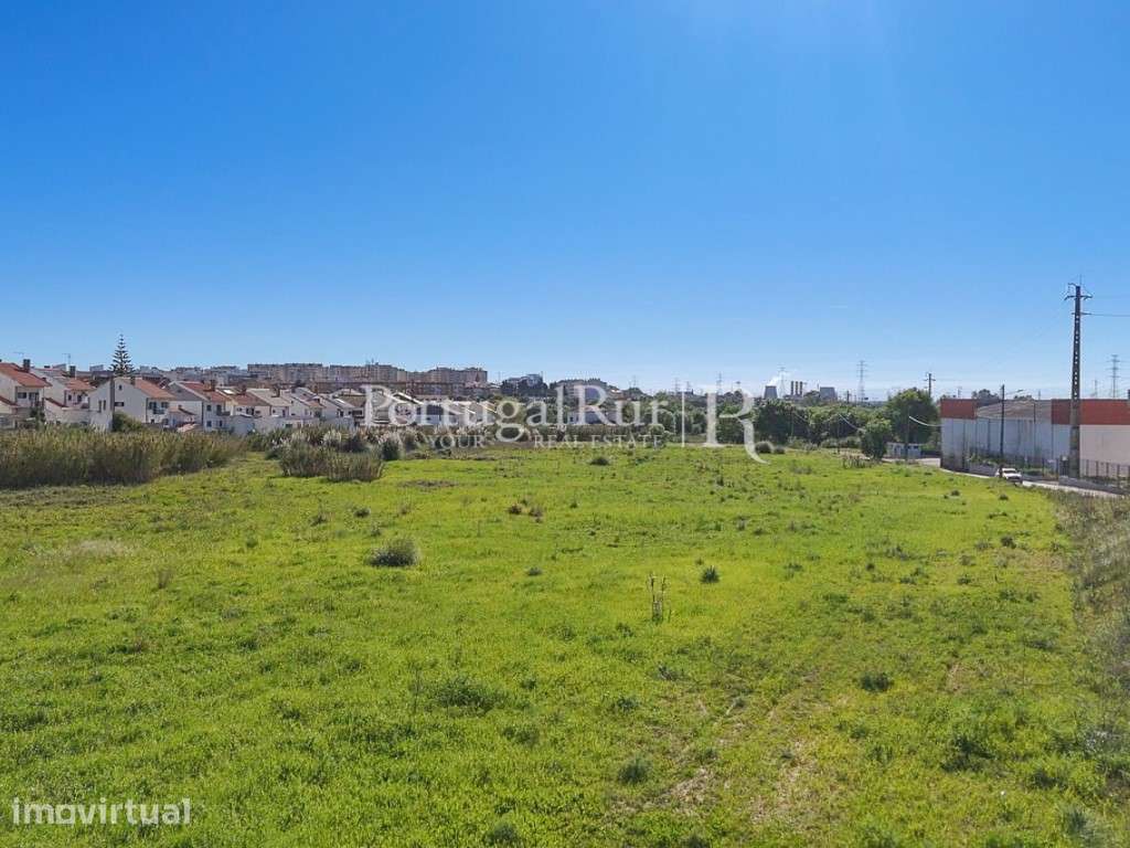 Terreno de 2,4h com PIP aprovado no Carregado - Grande imagem: 5/12
