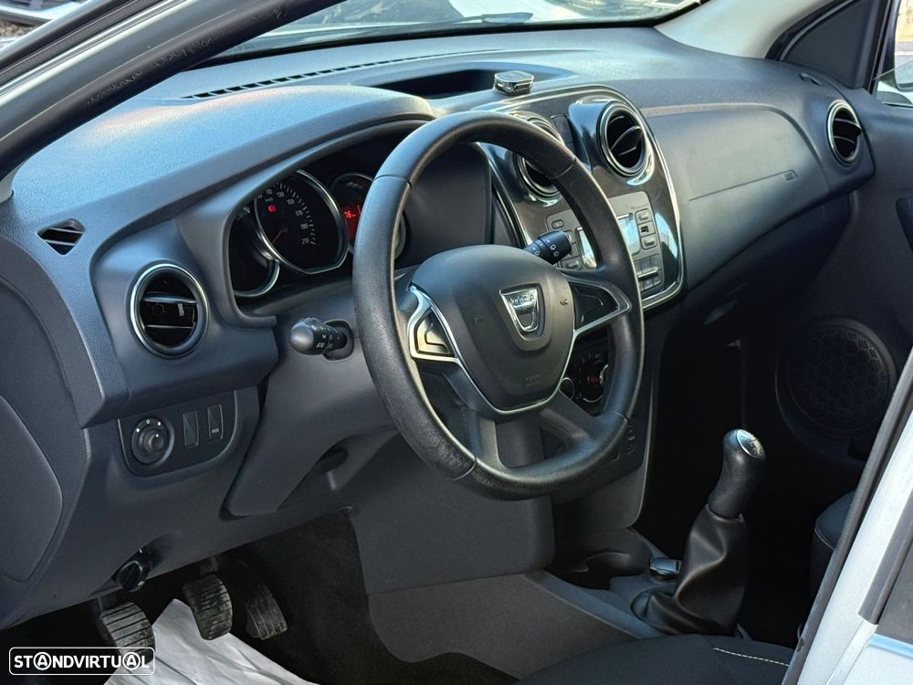 Dacia Logan 0.9 TCe Confort - 6