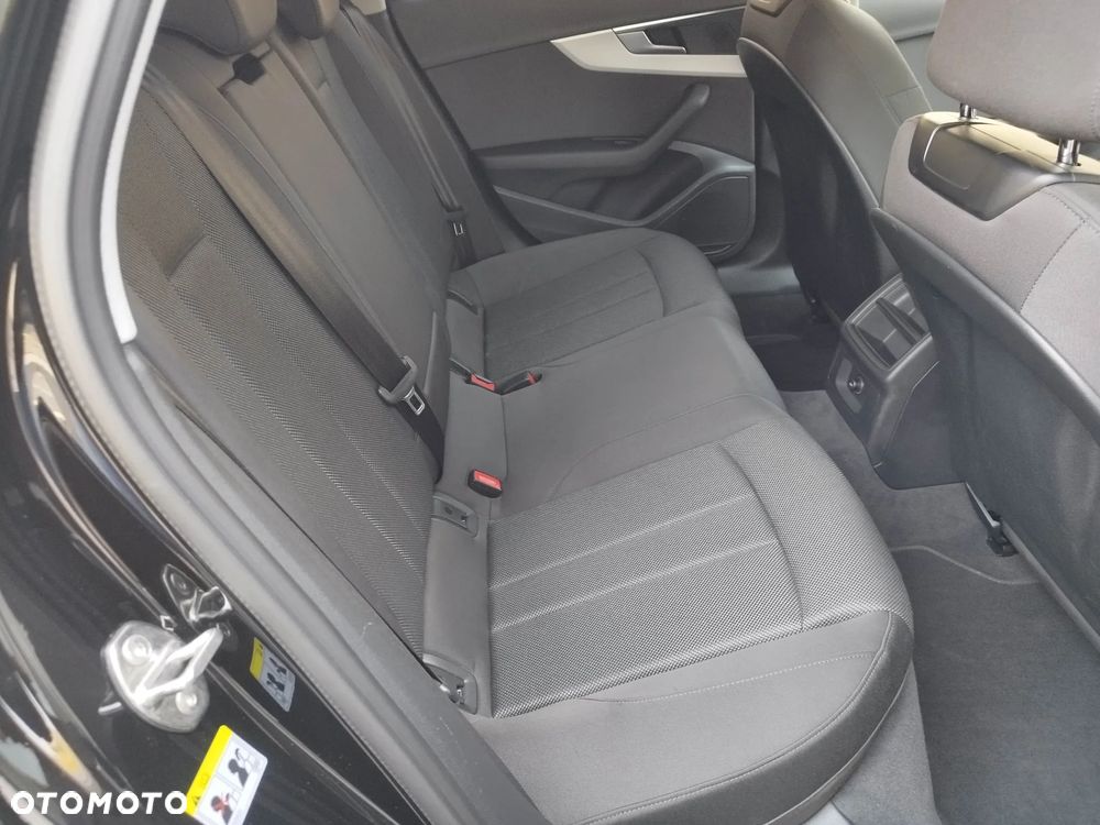 Audi A4 Avant 40 TDI S tronic - 33