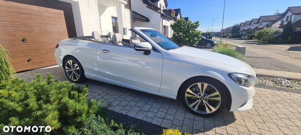 Mercedes-Benz Klasa C 300 Kabriolet 9G-Tronic - 4