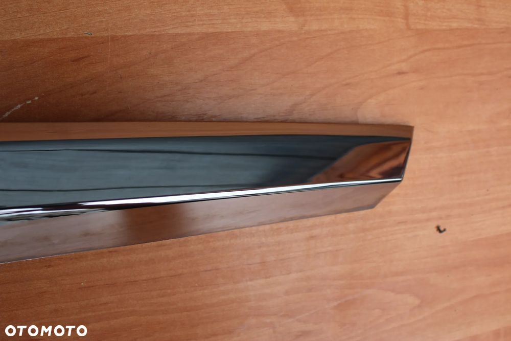 LISTWA BLENDA CHROM KLAPY TYŁ OPEL ASTRA H HATCHBACK 5 DRZWI WSZYSTKIE UCHWYTY - 2