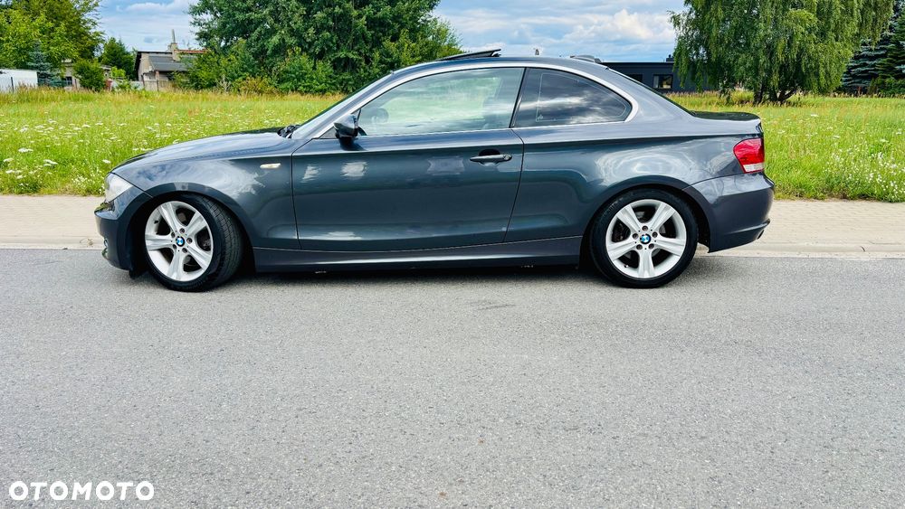 BMW Seria 1 123d - 14