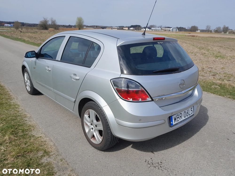 Opel Astra 1.8 Edition Plus - 25