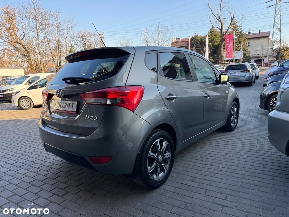 Hyundai ix20 1.6 BlueDrive Comfort - 24