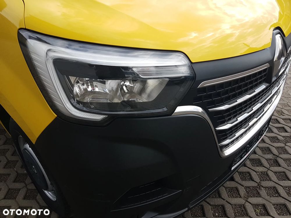 Renault MASTER KONTENER 8EP 4,21x2,23x2,22 KLIMA MANUAL  6-BIEGÓW KRAJOWY DMC 3500KG - 32
