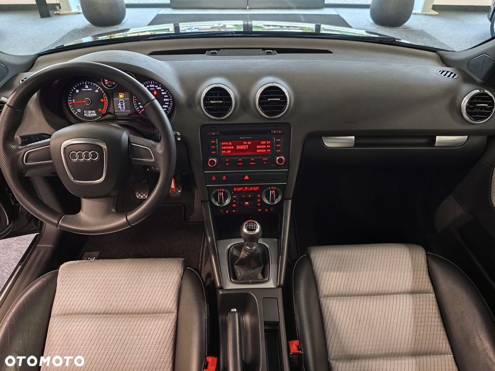 Audi A3 Sportback 2.0 TDI DPF S line Sportpaket plus - 9