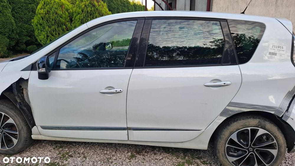 Renault Scenic - 8