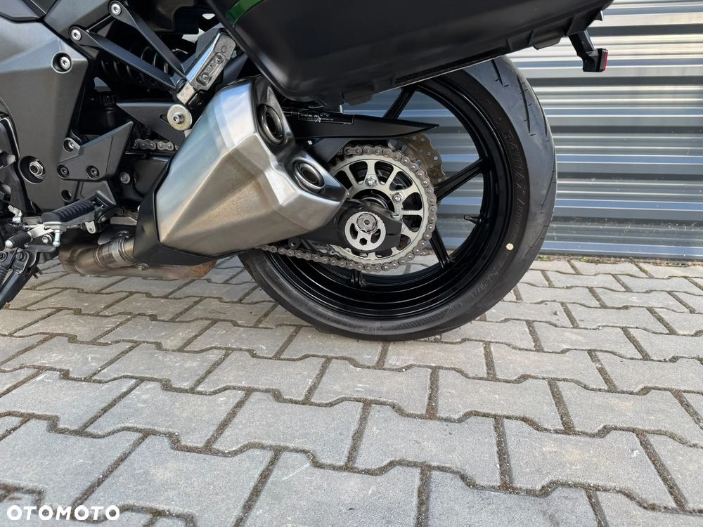 Kawasaki Ninja 1000 SX - 10