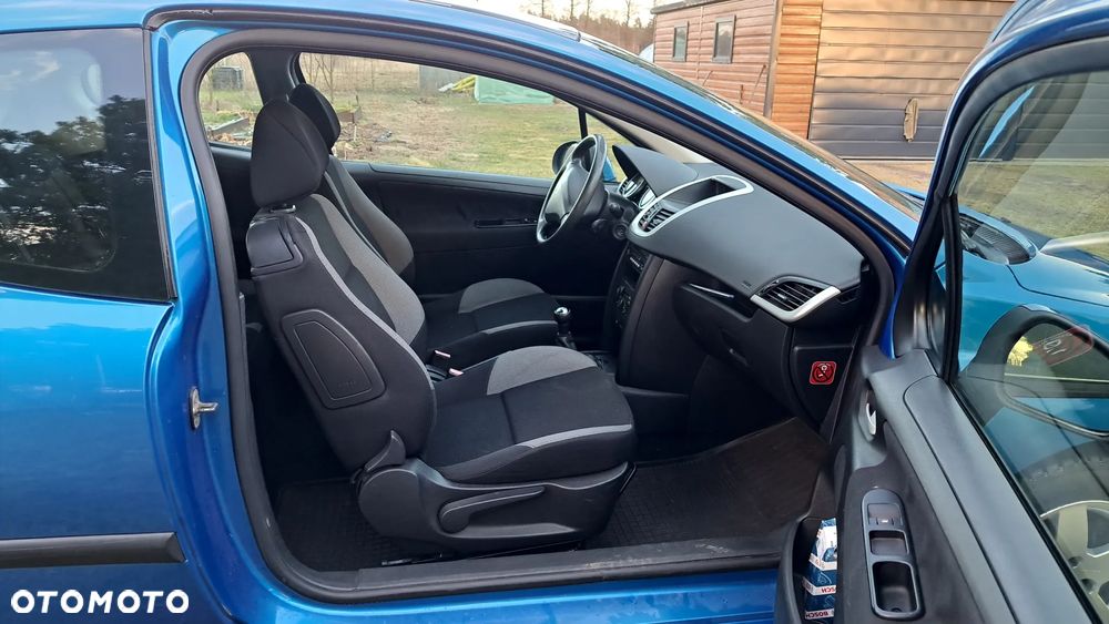 Peugeot 207 - 4