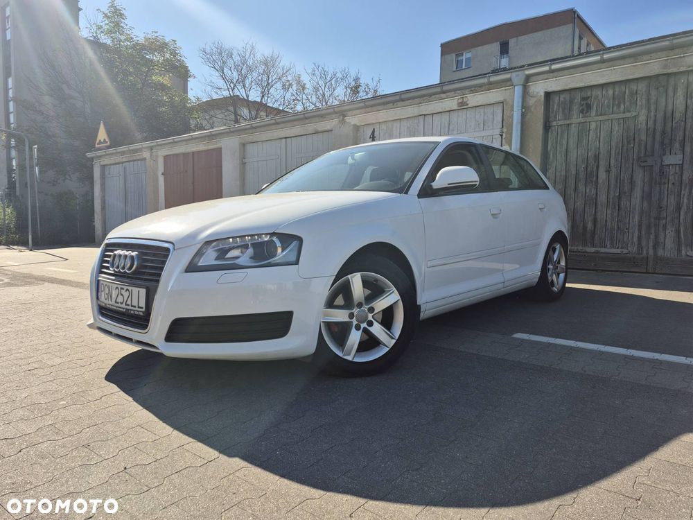 Audi A3 Sportback - 2