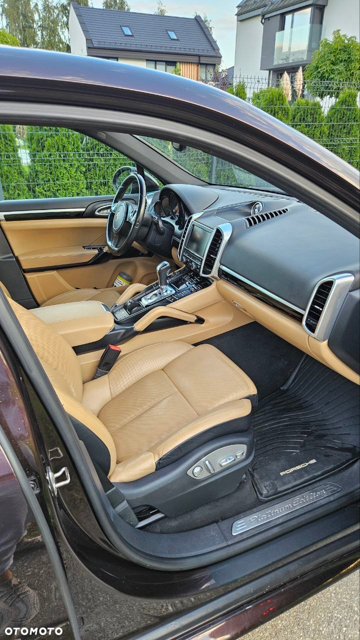 Porsche Cayenne Standard - 11