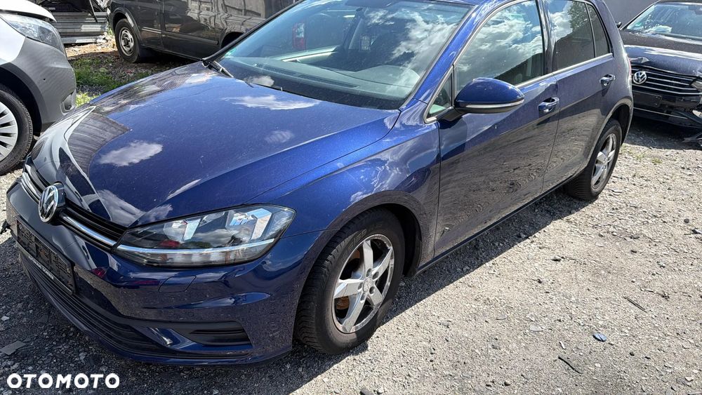 Volkswagen Golf 1.0 TSI City - 1
