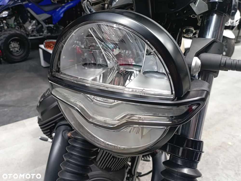 Moto Guzzi V7 - 21