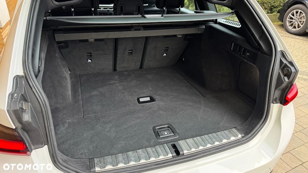 BMW Seria 3 320d M Sport Shadow sport - 32