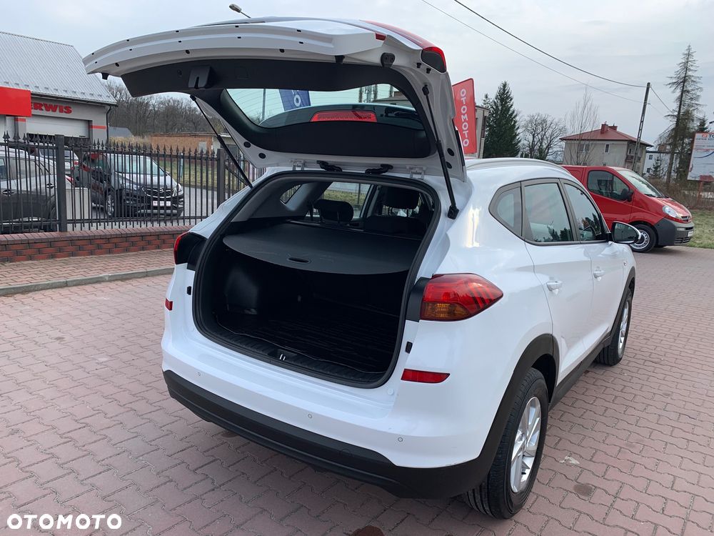 Hyundai Tucson 1.6 GDI BlueDrive Comfort 2WD - 16