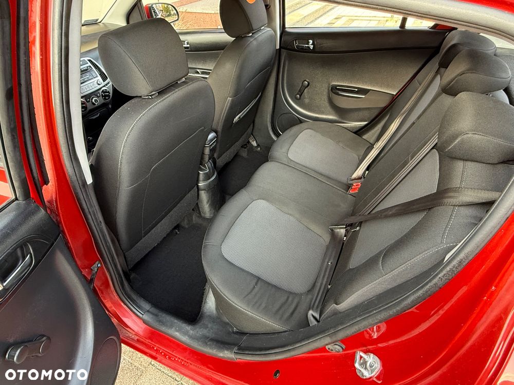 Hyundai i20 - 8