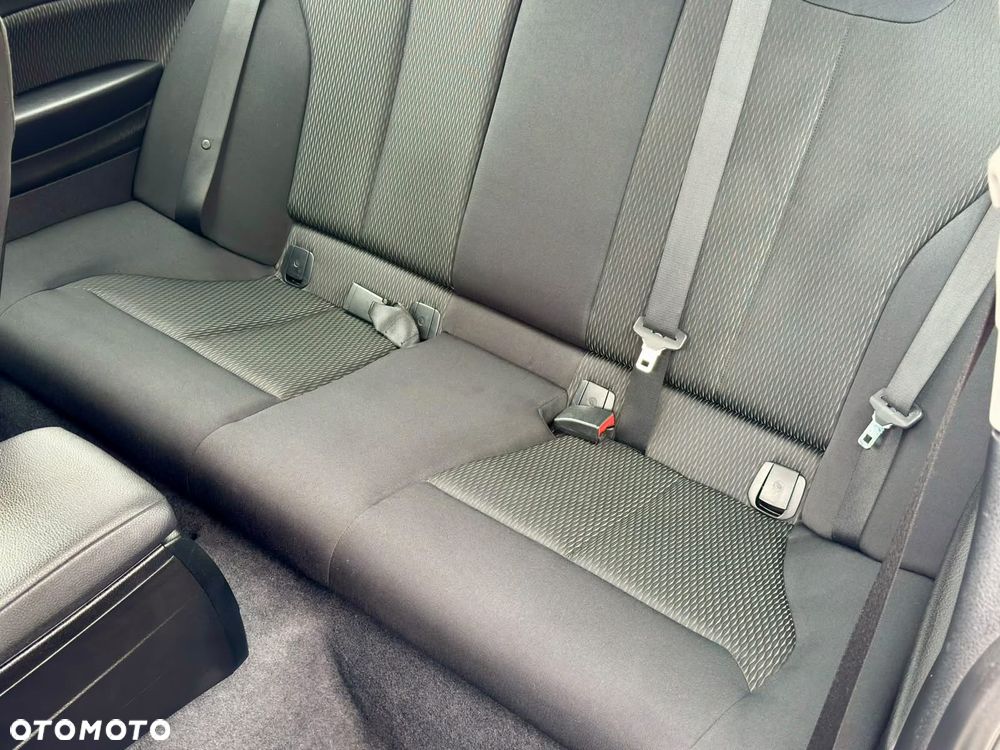 BMW Seria 1 116d - 22