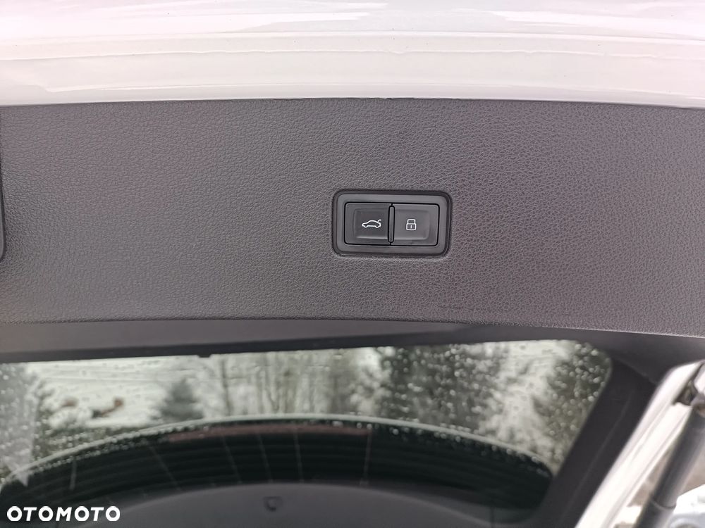 Audi Q8 55 TFSI quattro tiptronic - 10