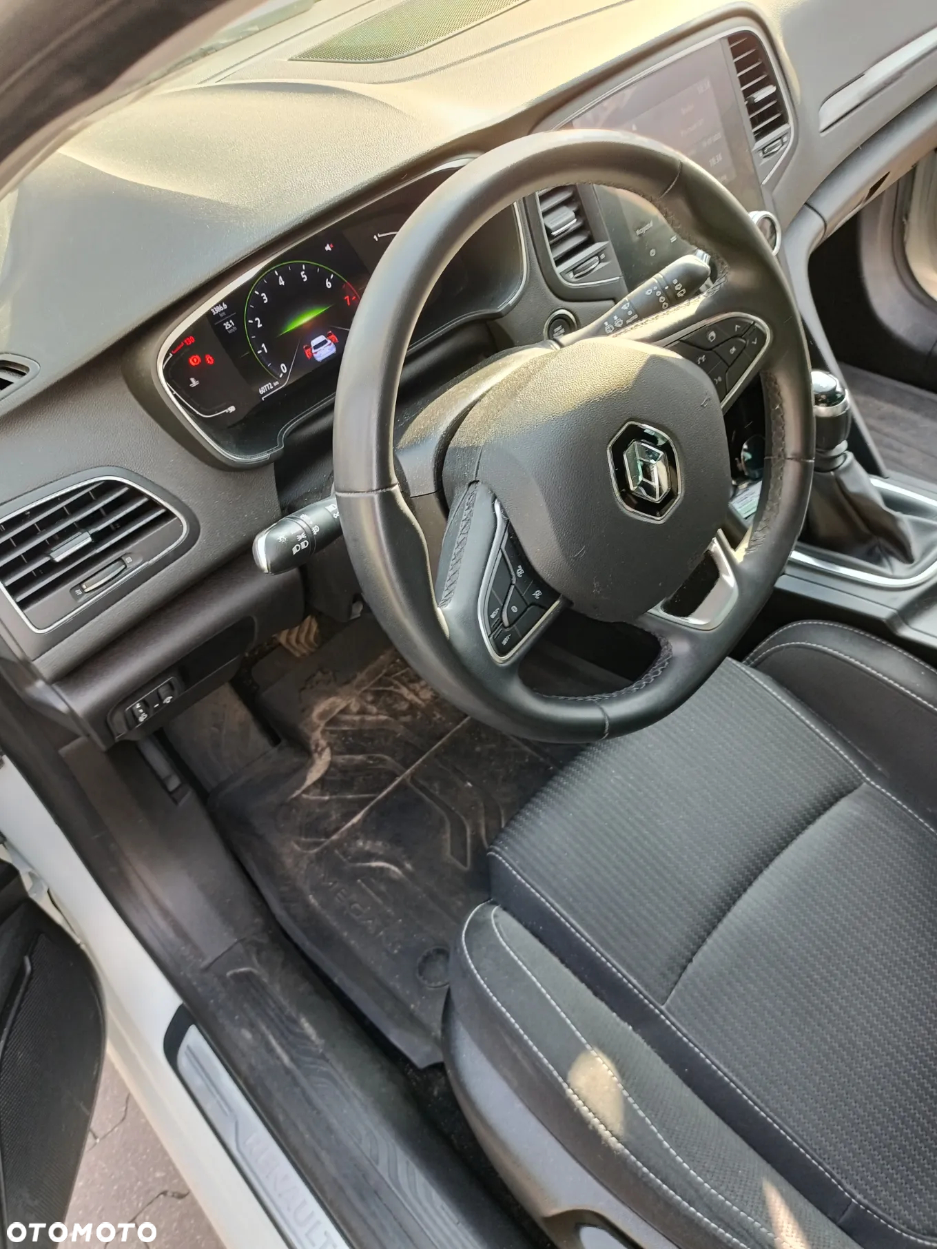 Renault Megane 1.3 TCe FAP Limited - 6