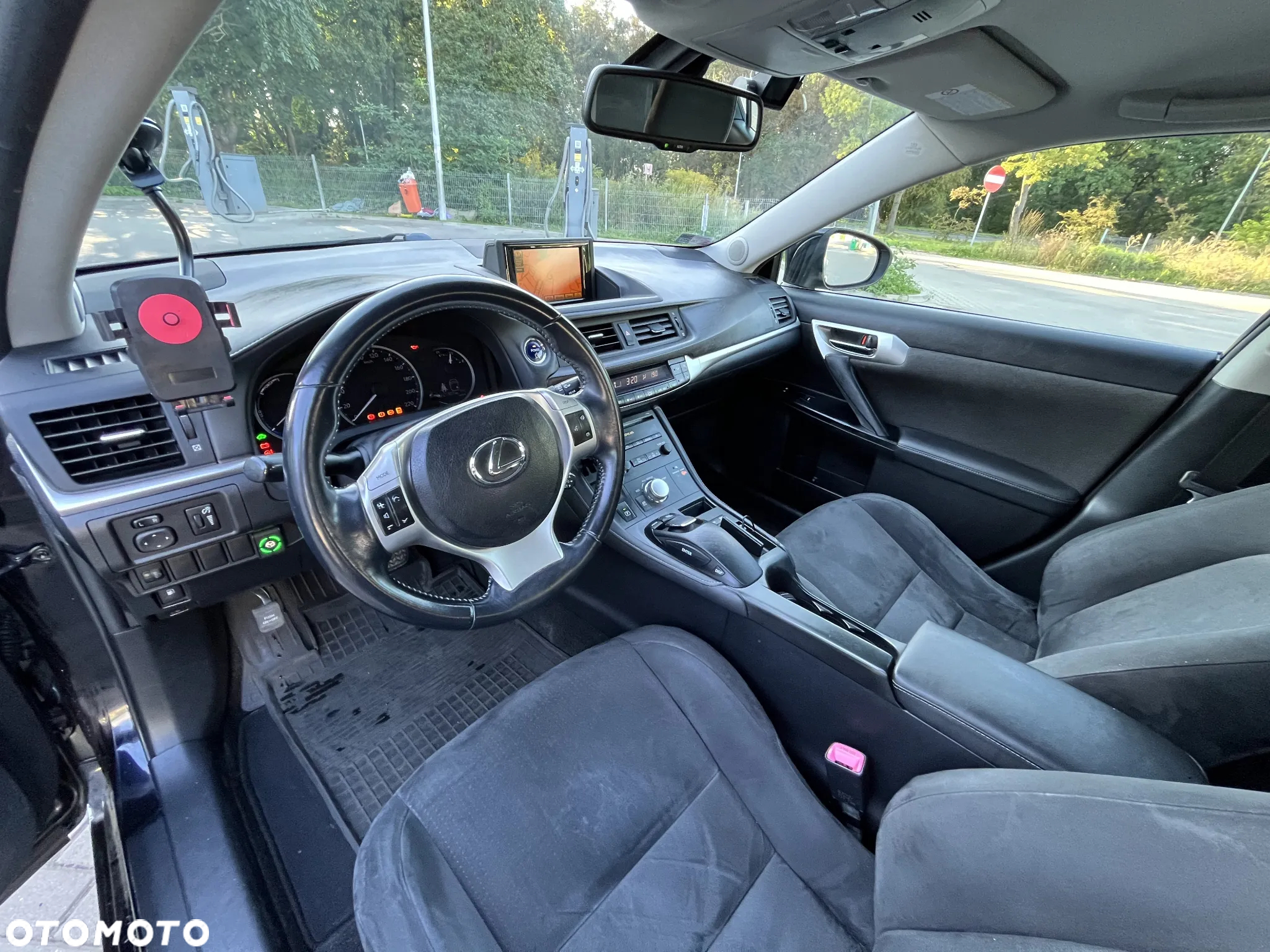 Lexus CT - 8