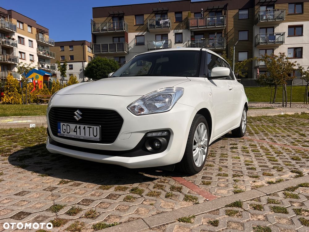 Suzuki Swift 1.2 Premium - 1
