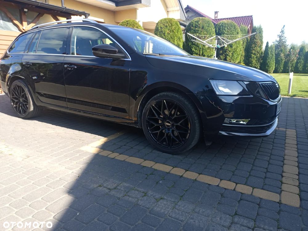 Skoda Octavia - 2