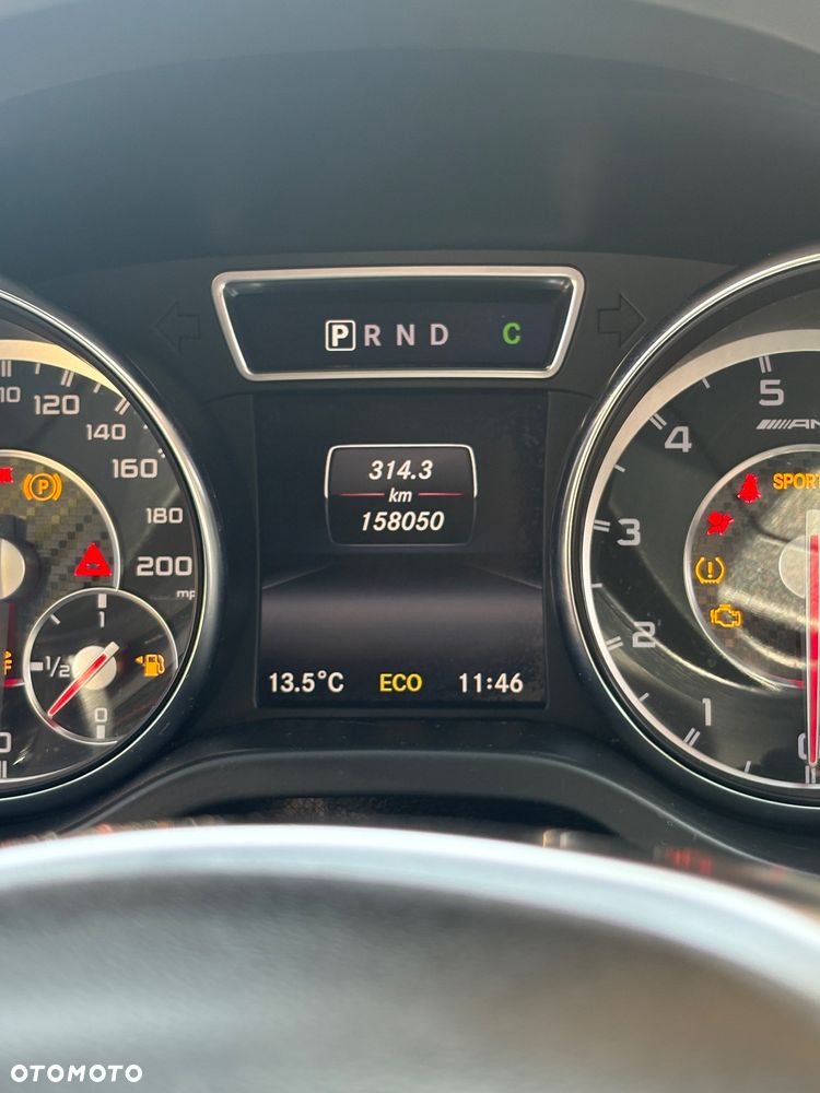 Mercedes-Benz CLA 45 AMG 4-Matic - 14