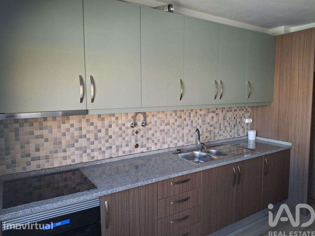 Apartamento T4 em Olhão de 108,7 m2 - Grande imagem: 2/26