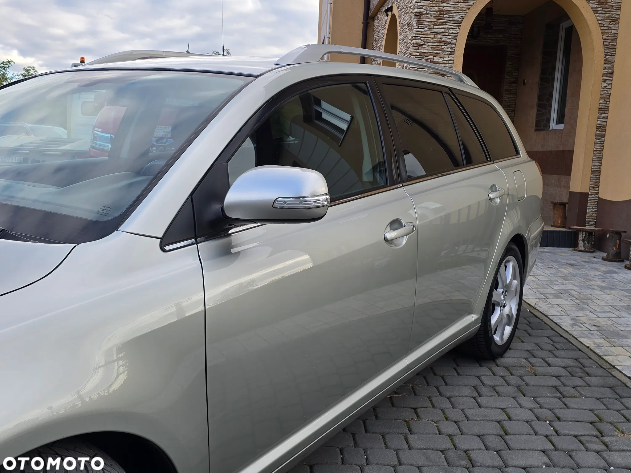 Toyota Avensis 2.0 VVT-i Automatik Executive - 4