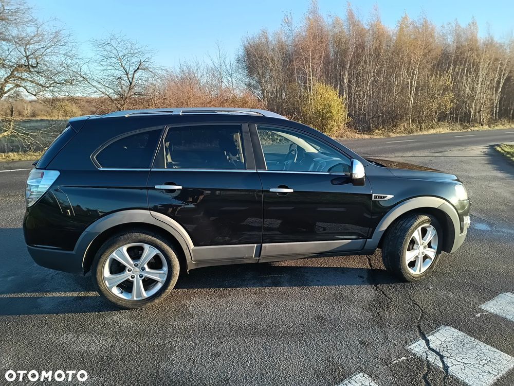 Chevrolet Captiva 2.2 D LTZ - 6
