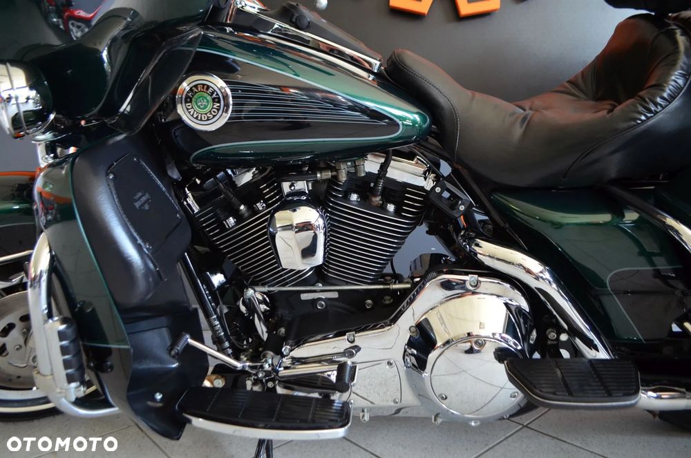 Harley-Davidson FLHT Electra Glide Standard - 26