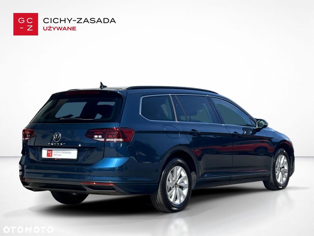 Volkswagen Passat Variant 2.0 TDI SCR Business DSG - 5
