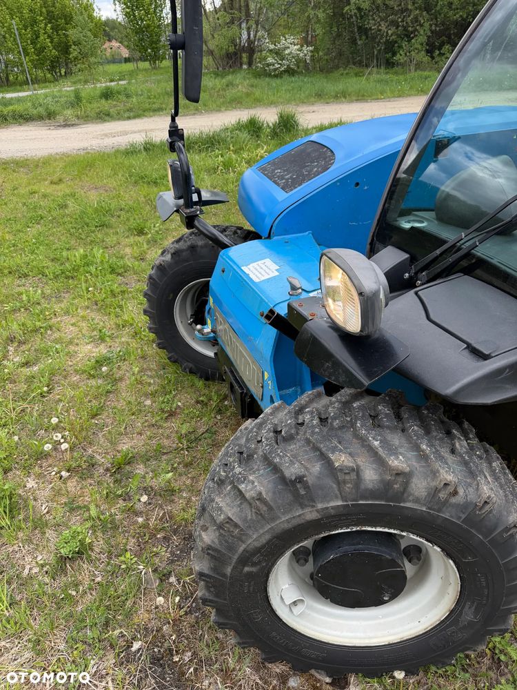 Manitou MT625H. Wersja COMFORT lepsza od Easy!! Ładowarka Teleskopowa 6 metrów Wysuw. Udźwig 2,5tony. Jak Nowa z Salonu. Pochodzi z Gospodarstwa Norweskiego! 2017rok. przebieg tylko 3200mtg. Silnik Kubota 4cyl. Mocny 80 Km. ZERO ZUŻYCIA ORYGINAŁ. Bez luzów i wycieków. Aktualna DEKRA BMWT. Mała Gabarytowo a Bardzo wydajna maszyna. Opony Nowe! Szybka wolna jazda. 3tryby skrętu! Zadbany sprzęt. Okazja - 35