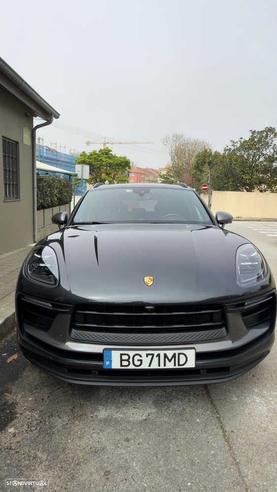 Porsche Macan T - 2