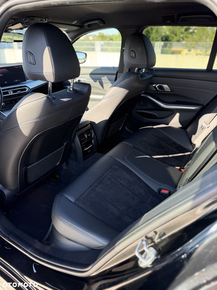 BMW Seria 3 320d xDrive mHEV M Sport - 22