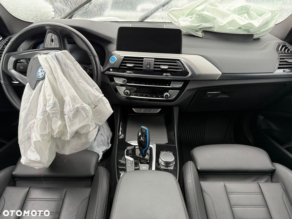 BMW iX3 Impressive - 17