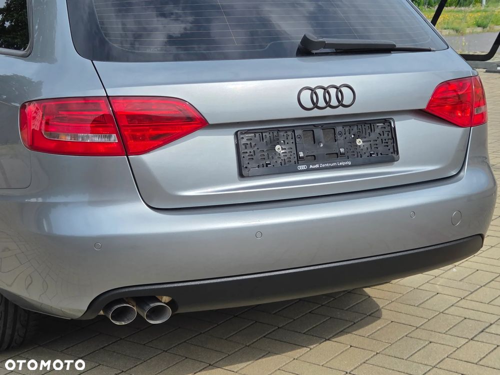 Audi A4 Avant 2.0 TDI DPF Ambiente - 10