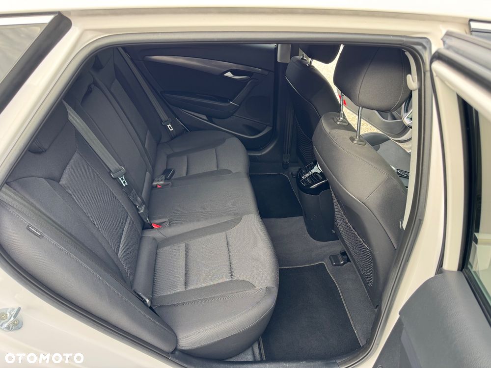 Hyundai i40 i40cw 1.7 CRDi Automatik Premium - 32
