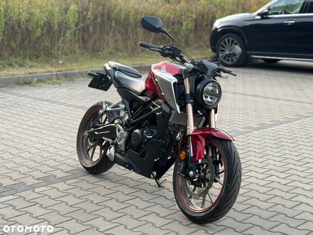 Honda CB - 1