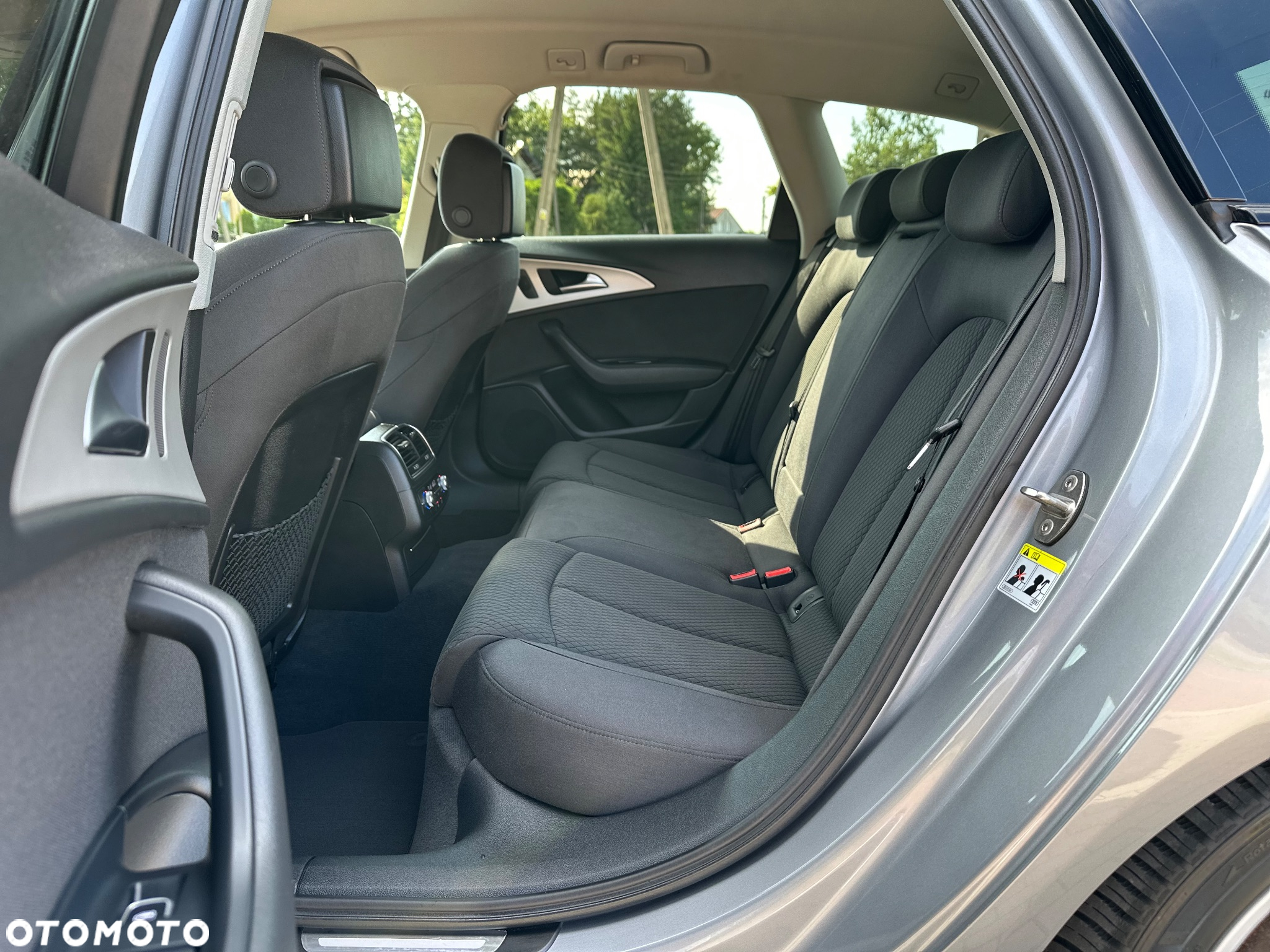 Audi A6 Avant 2.0 TDI Ultra S tronic - 16
