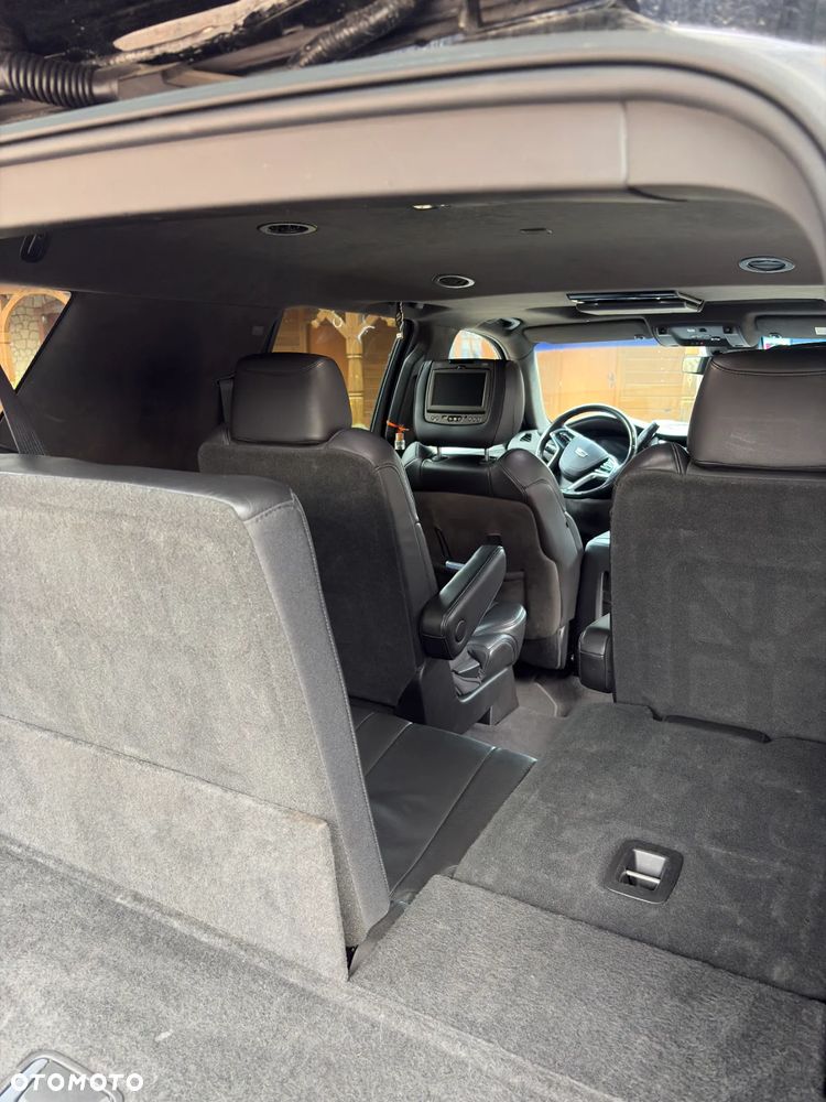 Cadillac Escalade - 16