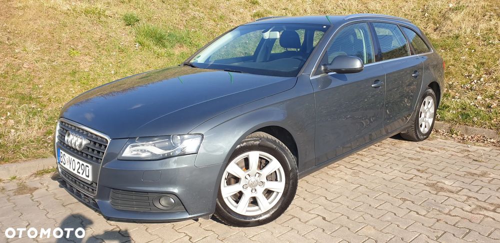 Audi A4 Avant 2.0 TDI DPF Ambition - 9