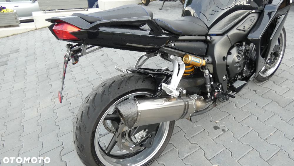Yamaha FZ - 10