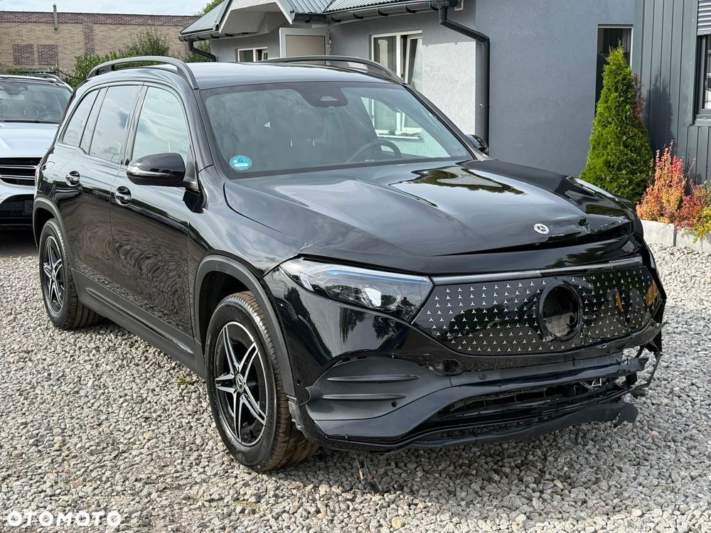 Mercedes-Benz EQB 300 4Matic AMG Line - 10