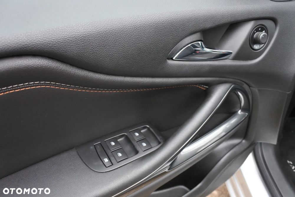 Opel Zafira 1.4 Turbo (ecoFLEX) Start/Stop Business Innovation - 23