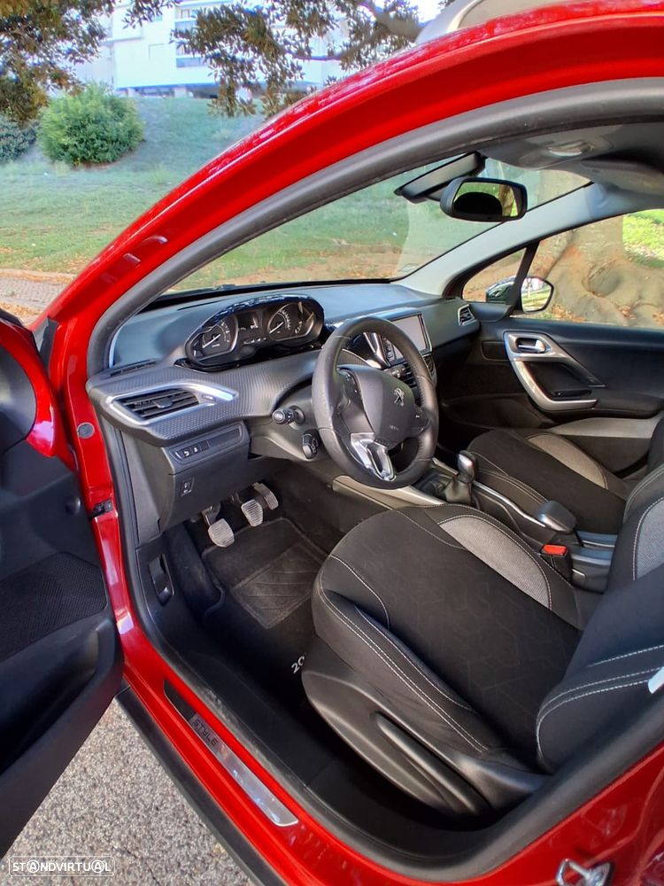 Peugeot 2008 - 18