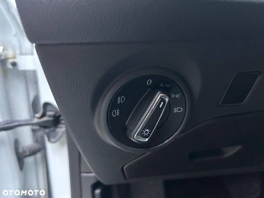 Seat Leon 2.0 TDI DPF Start&Stop DSG XCELLENCE - 33