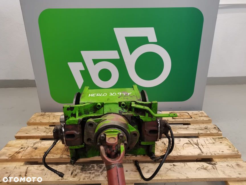 Środek mostu Merlo KT - 1