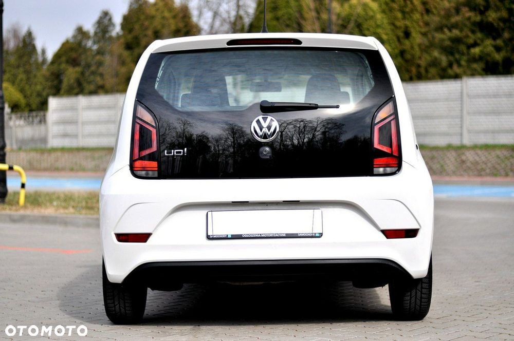 Volkswagen up! Standard - 18