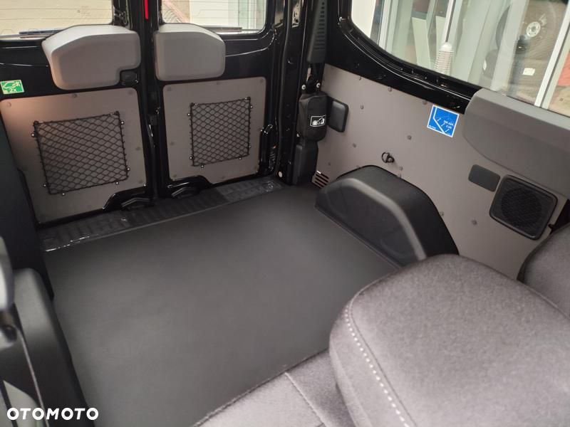 Volkswagen Transporter - 14